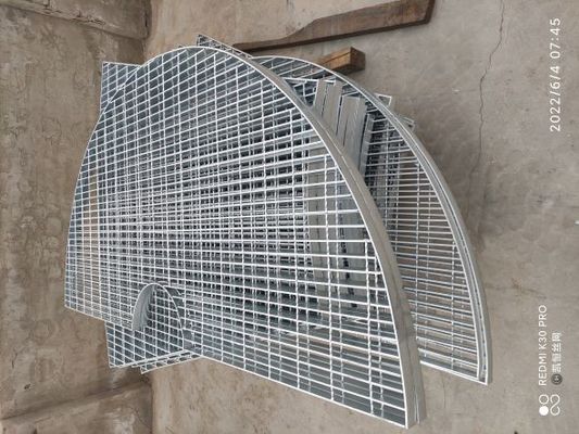 Решетка металла серебряного экстренныйого выпуска форменная стальная подгоняла